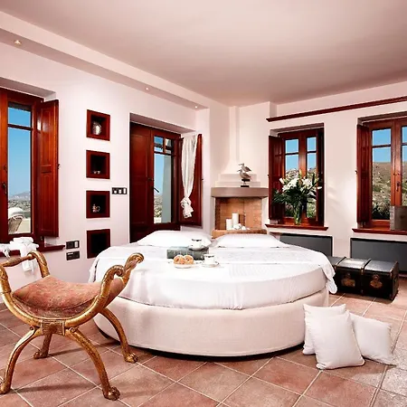 Tower Naxos Island * Pláka